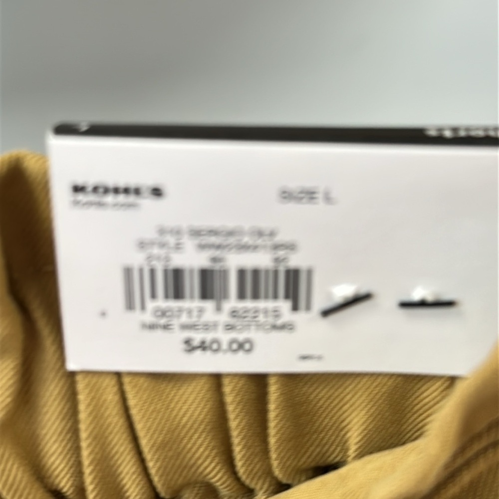 Nine West Mustard High Waist Women's Shorts - Picture 5 of 6
